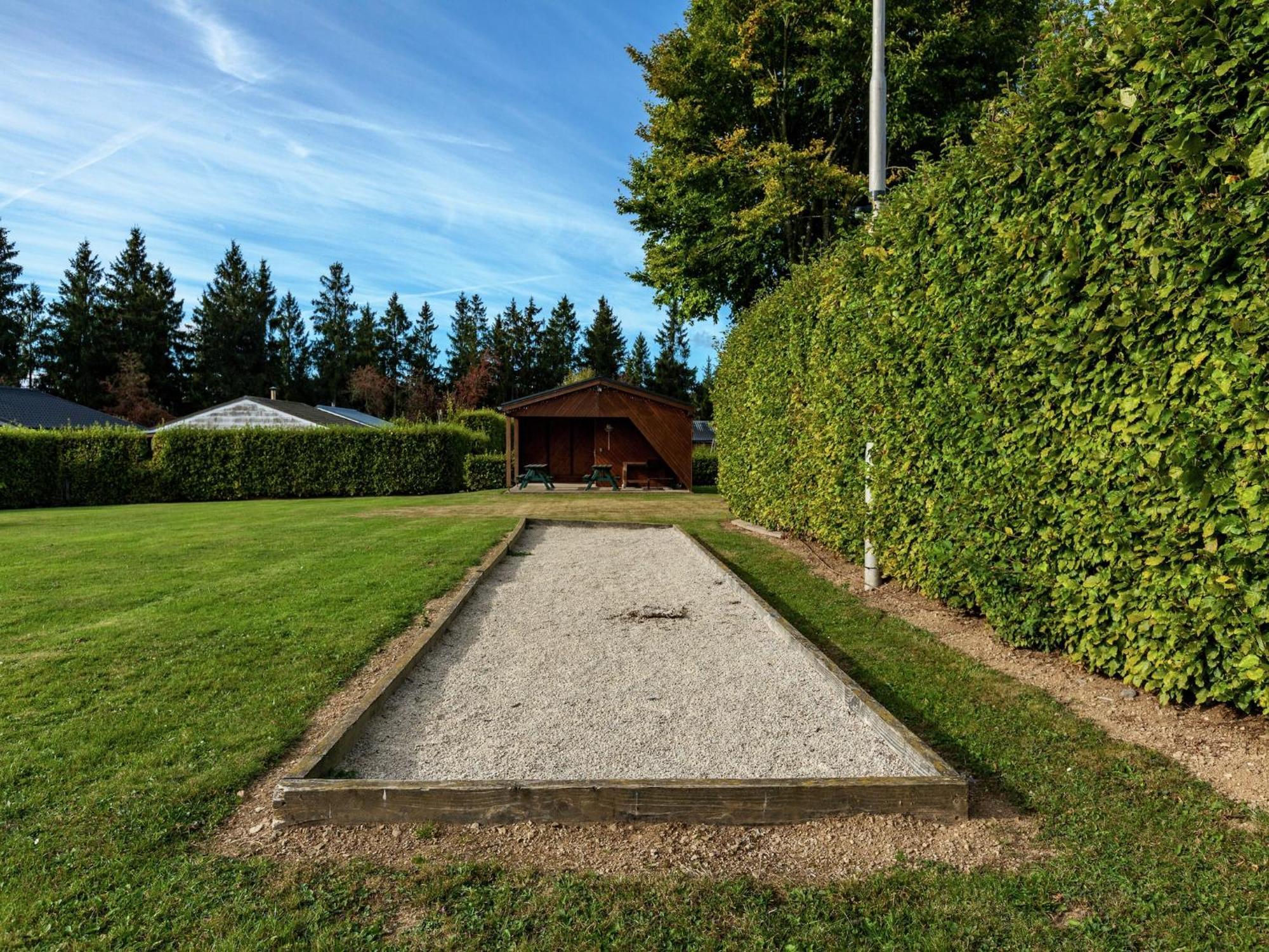 Boutique Chalet In B Llingen Near Lake Wirtzfeld Exterior photo